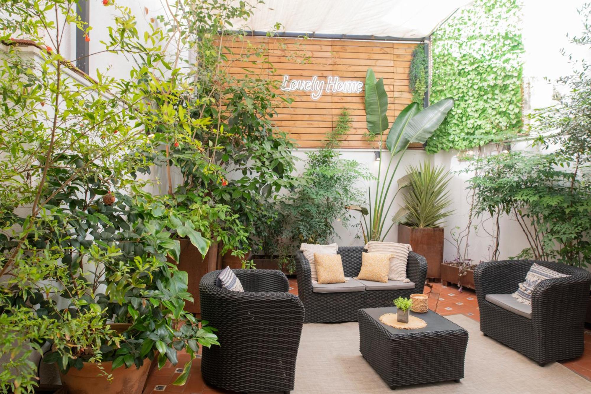 Lovely Home Con Patio — Fotos 2